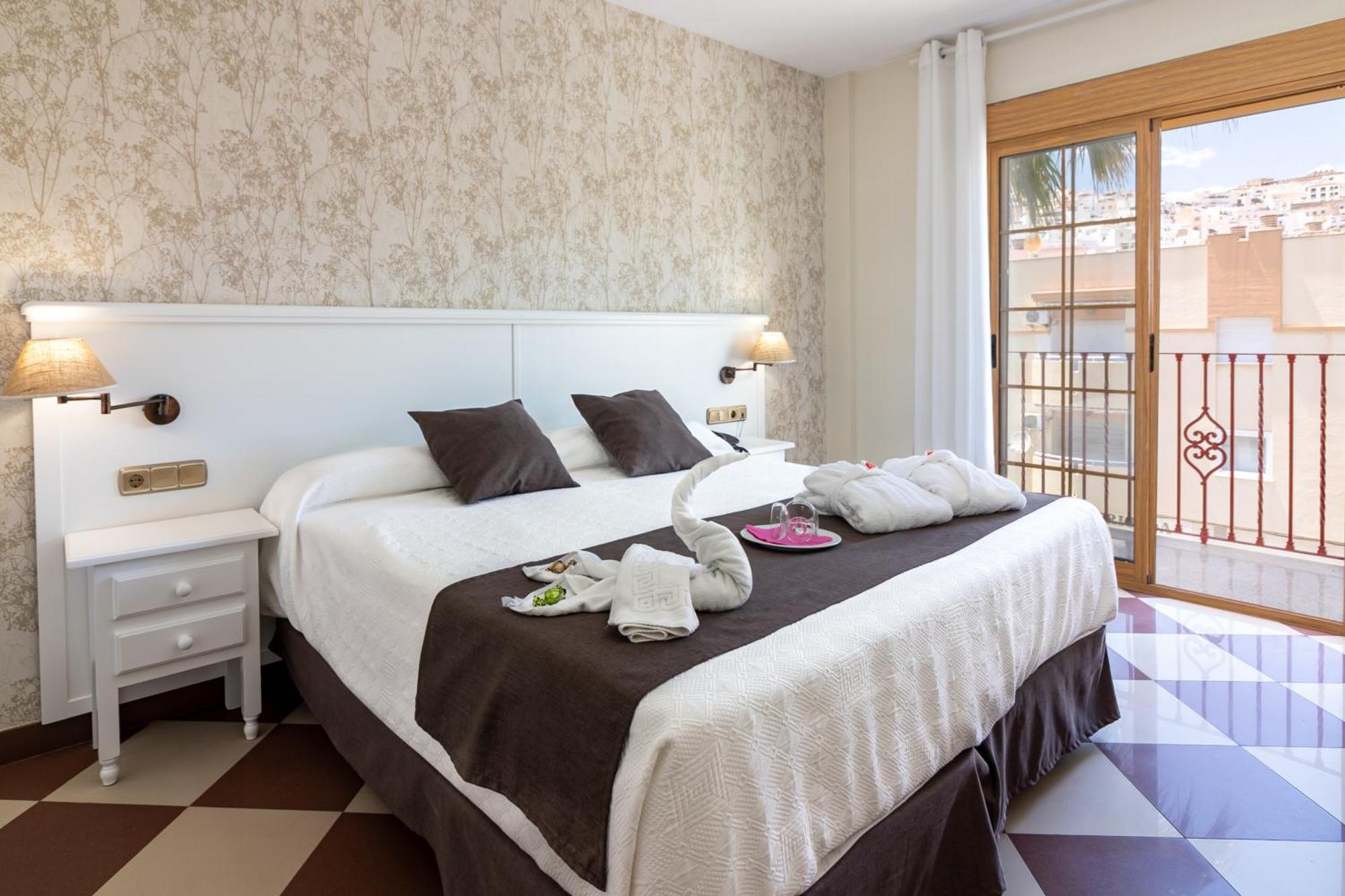Hotel Avenida Tropical By Bossh! Hotels Salobreña Dış mekan fotoğraf