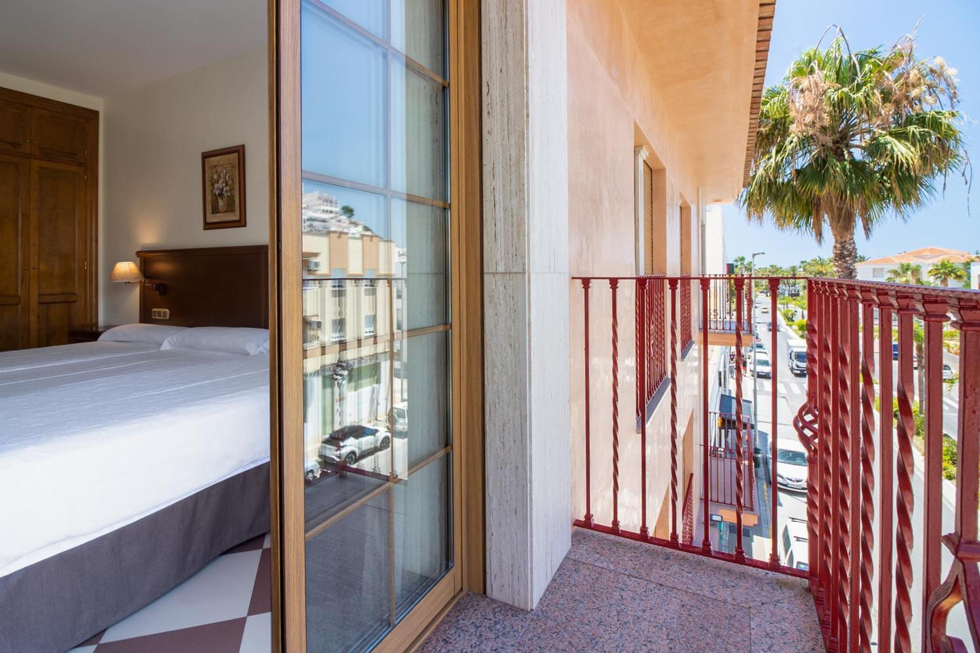 Hotel Avenida Tropical By Bossh! Hotels Salobreña Dış mekan fotoğraf