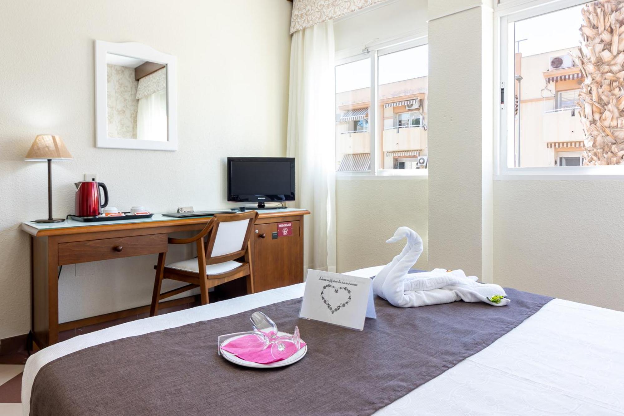 Hotel Avenida Tropical By Bossh! Hotels Salobreña Dış mekan fotoğraf