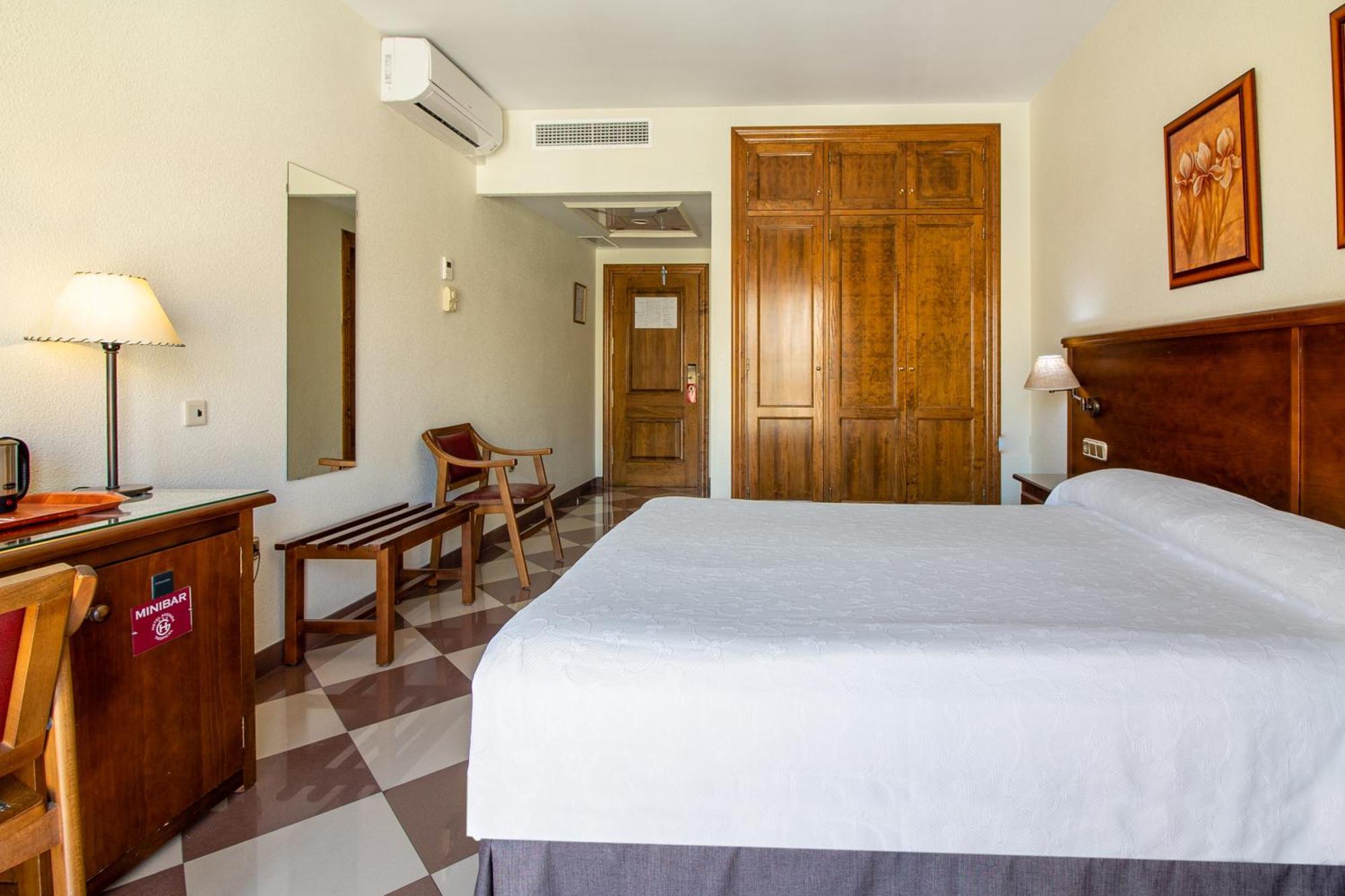 Hotel Avenida Tropical By Bossh! Hotels Salobreña Dış mekan fotoğraf